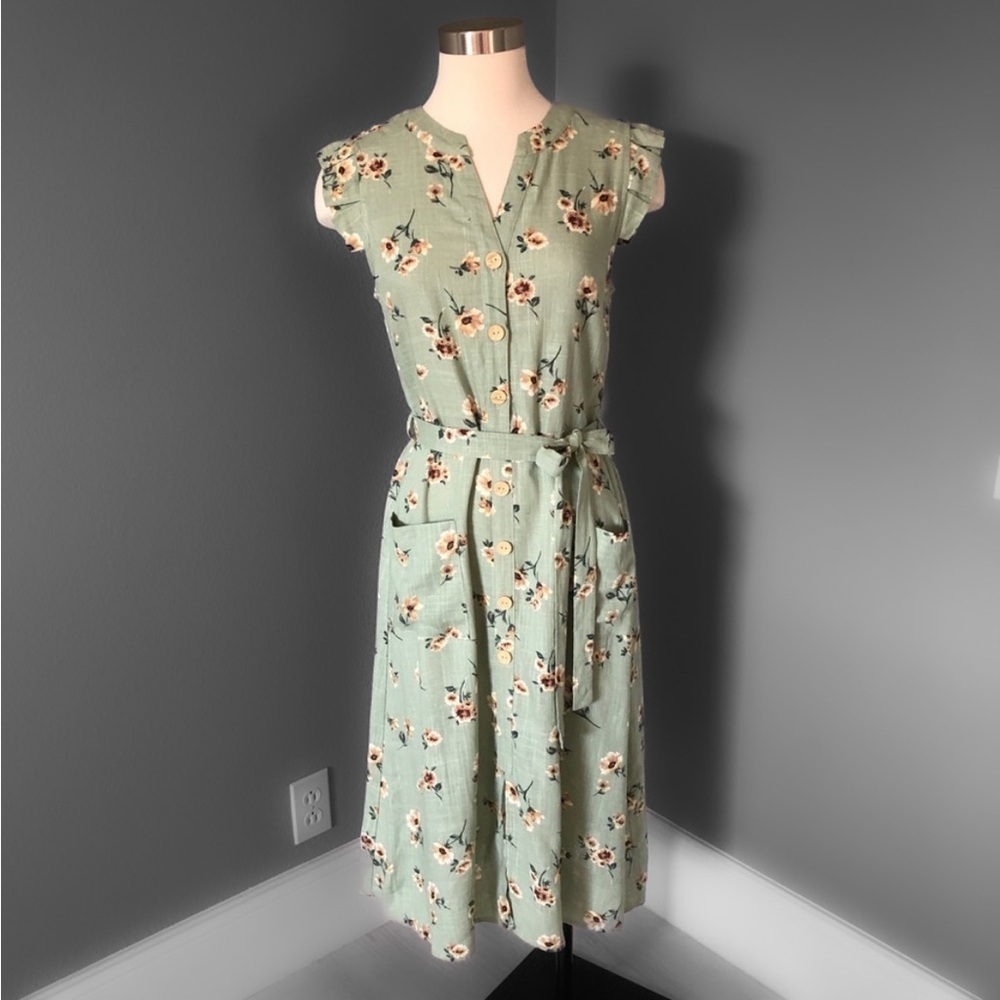 Light green monteau vintage dress floral linen